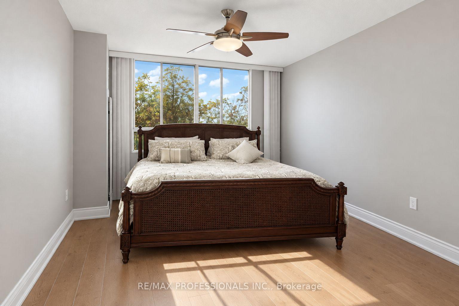 Photo 29 of Unit 304, 1271 Walden Circle, Mississauga, Clarkson — HOMEH