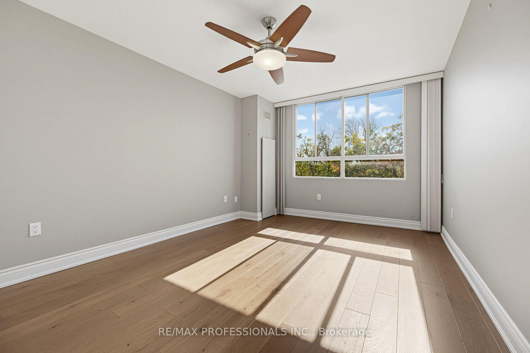 Photo 31 of Unit 304, 1271 Walden Circle, Mississauga, Clarkson — HOMEH