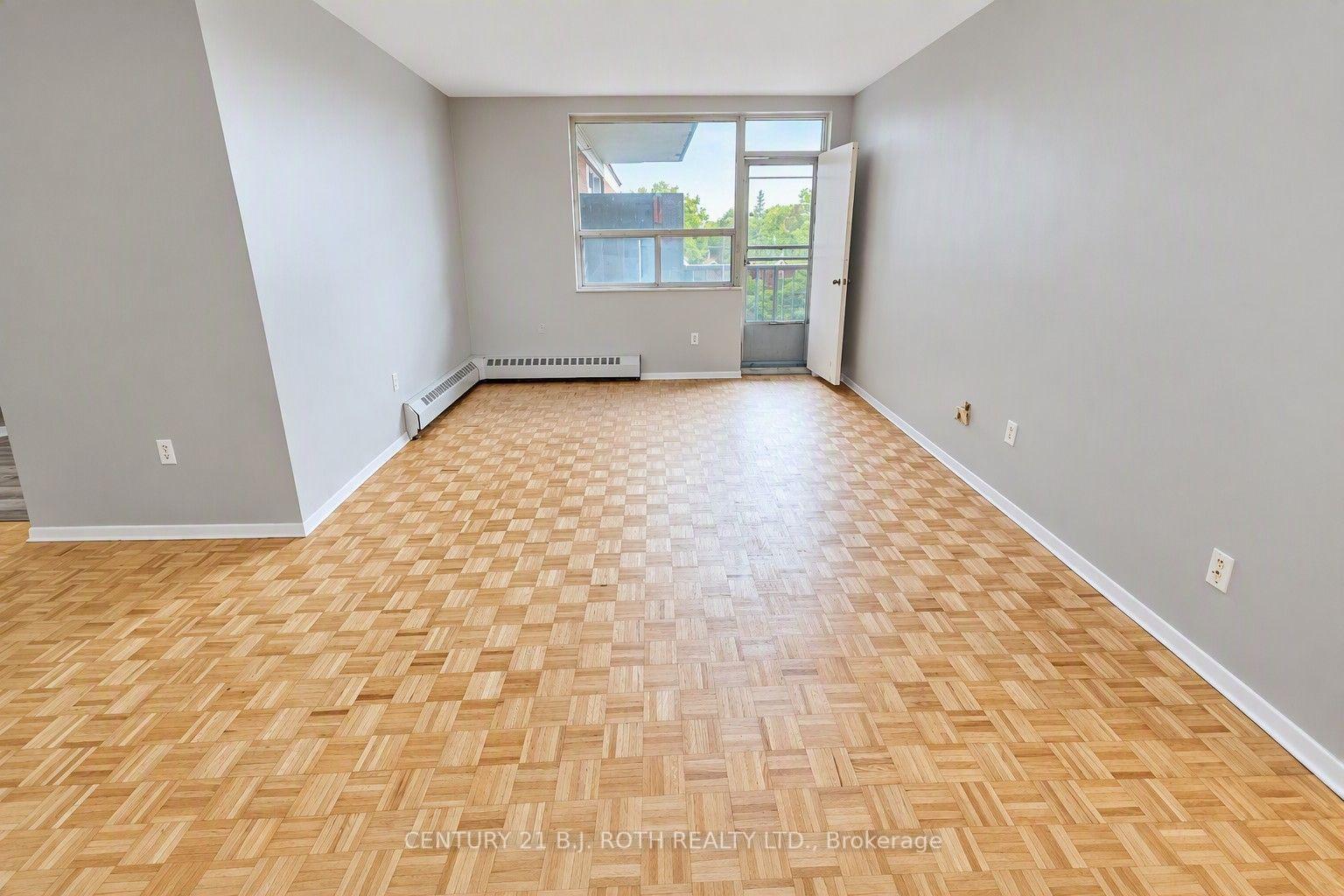 Photo 6 of Unit 405, 90 Holgate Street, Barrie, Allandale — HOMEH