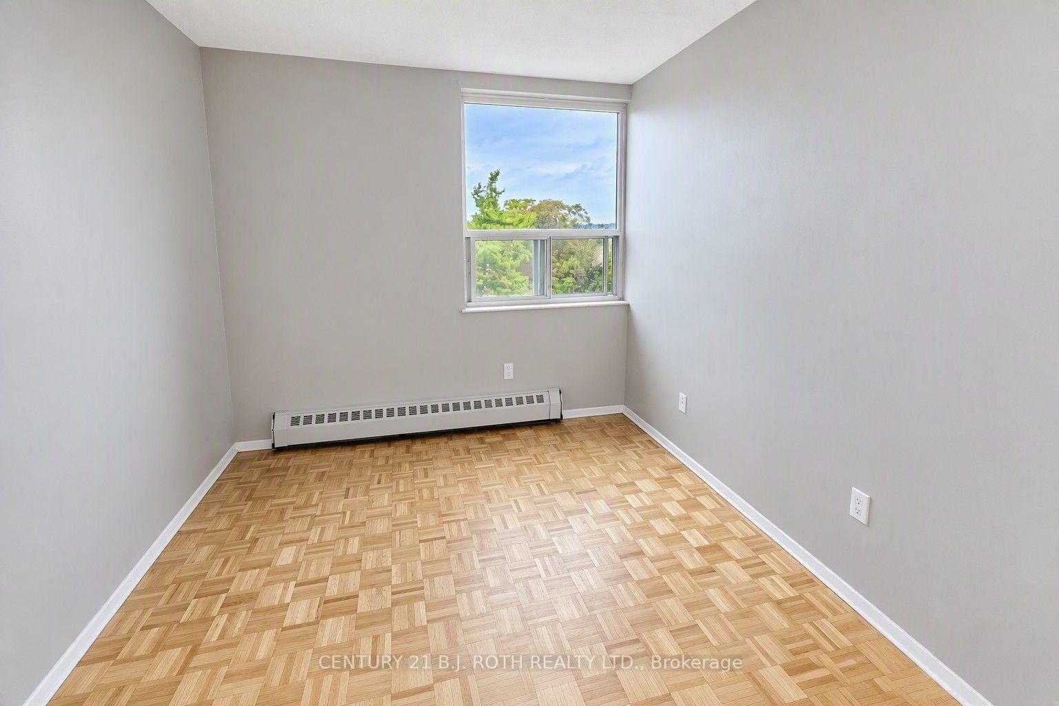 Photo 24 of Unit 405, 90 Holgate Street, Barrie, Allandale — HOMEH