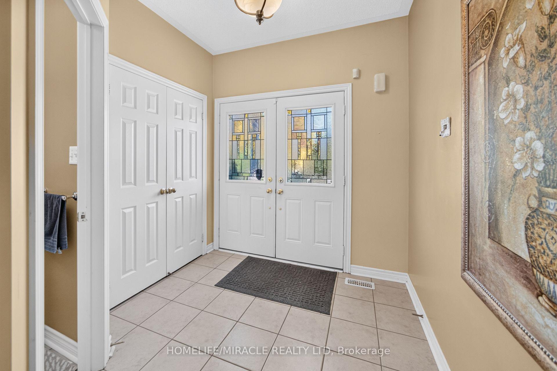 Photo 6 of 58 Sir Jacobs Crescent, Brampton, Fletcher's Meadow — HOMEH