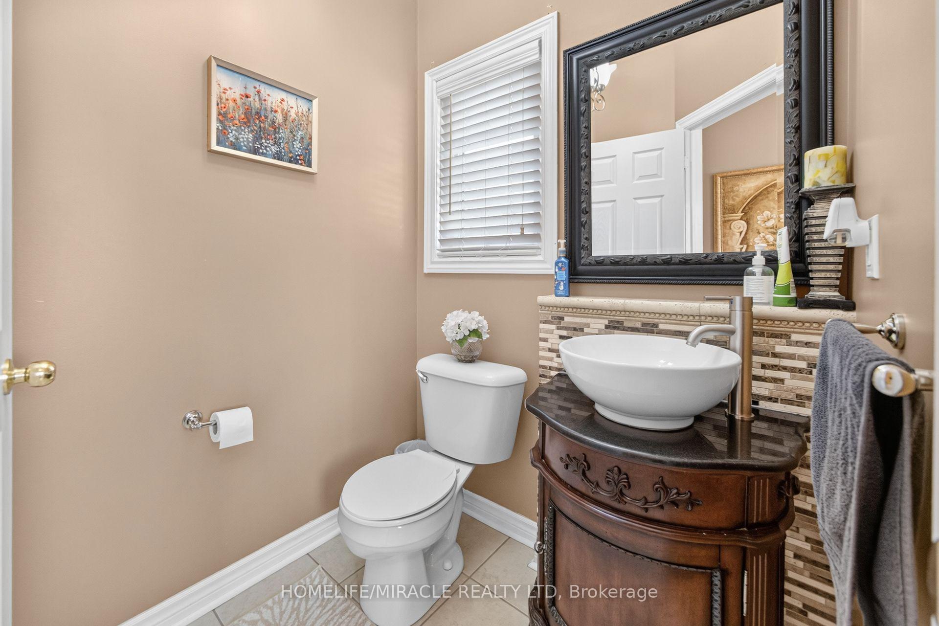 Photo 7 of 58 Sir Jacobs Crescent, Brampton, Fletcher's Meadow — HOMEH