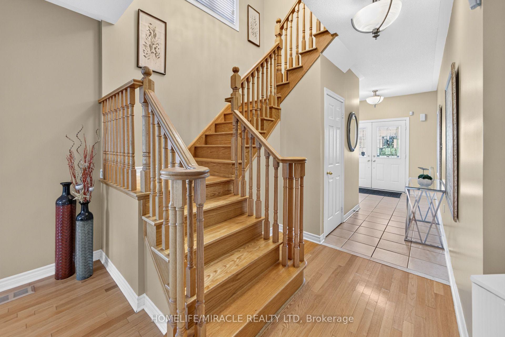 Photo 8 of 58 Sir Jacobs Crescent, Brampton, Fletcher's Meadow — HOMEH