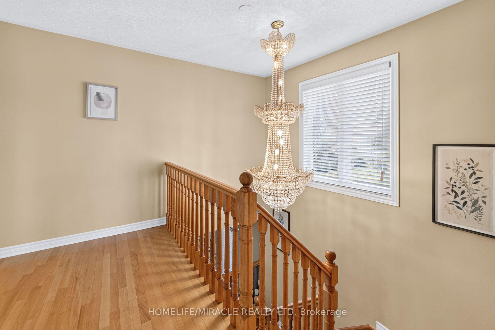 Photo 24 of 58 Sir Jacobs Crescent, Brampton, Fletcher's Meadow — HOMEH