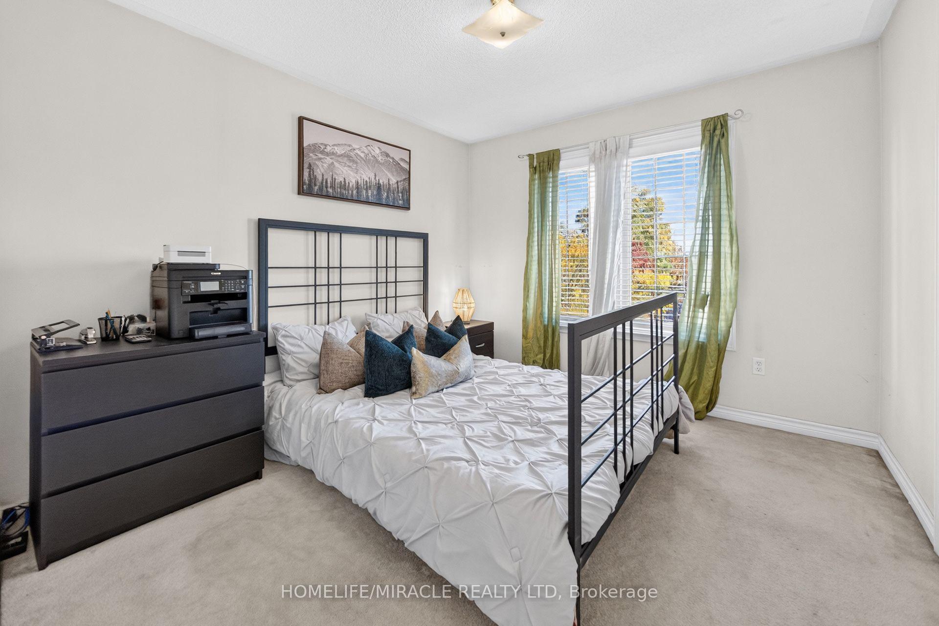Photo 27 of 58 Sir Jacobs Crescent, Brampton, Fletcher's Meadow — HOMEH