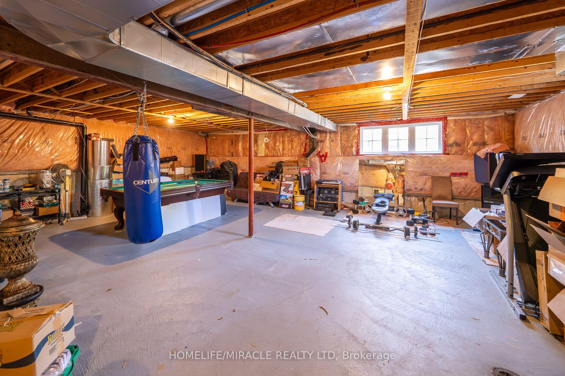 Photo 38 of 58 Sir Jacobs Crescent, Brampton, Fletcher's Meadow — HOMEH