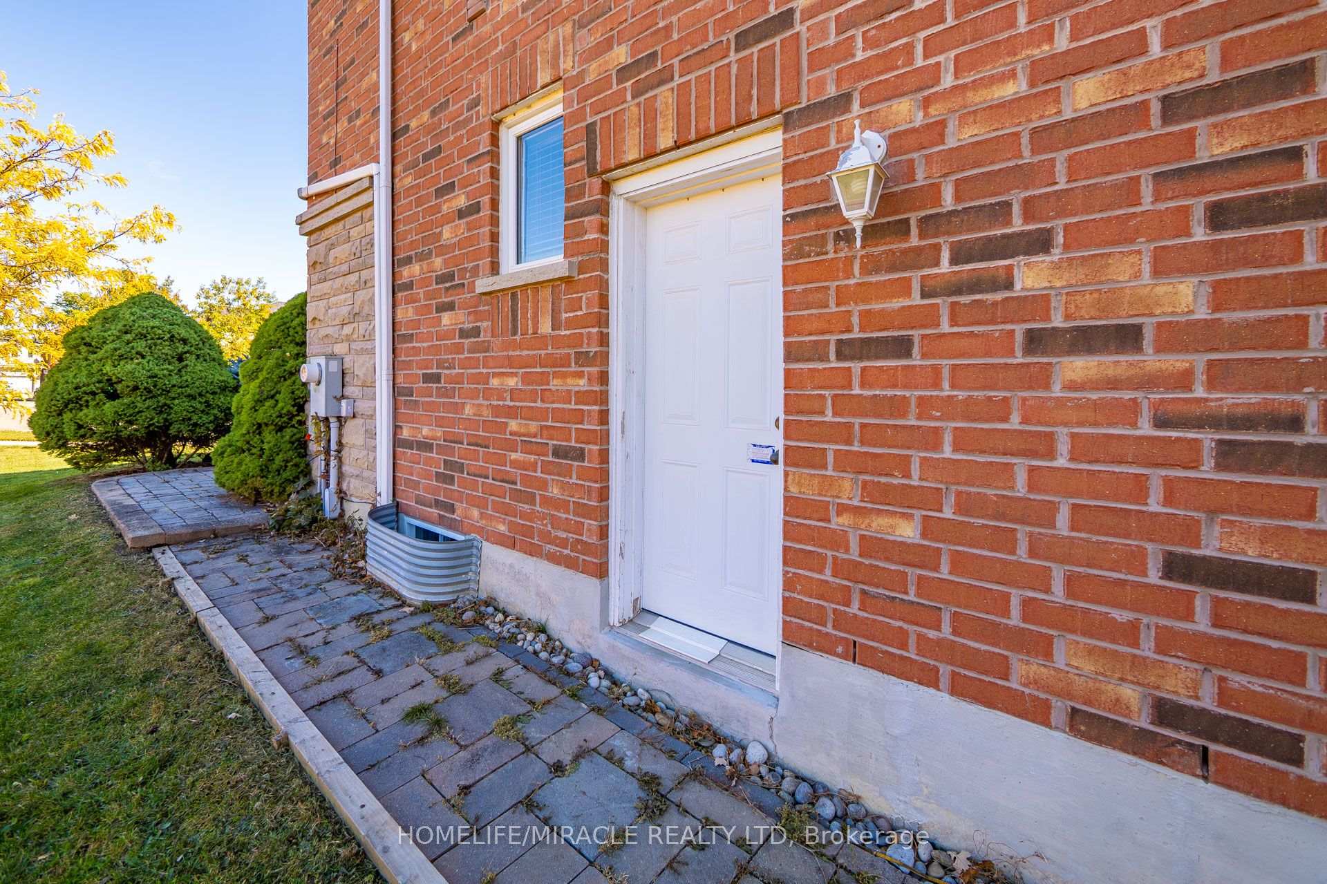 Photo 40 of 58 Sir Jacobs Crescent, Brampton, Fletcher's Meadow — HOMEH