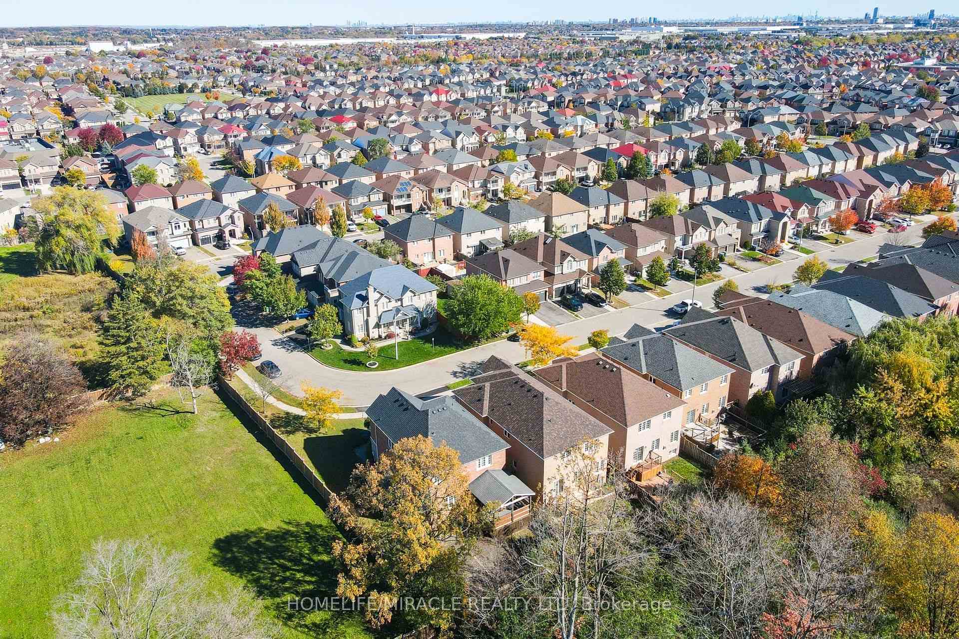 Photo 50 of 58 Sir Jacobs Crescent, Brampton, Fletcher's Meadow — HOMEH