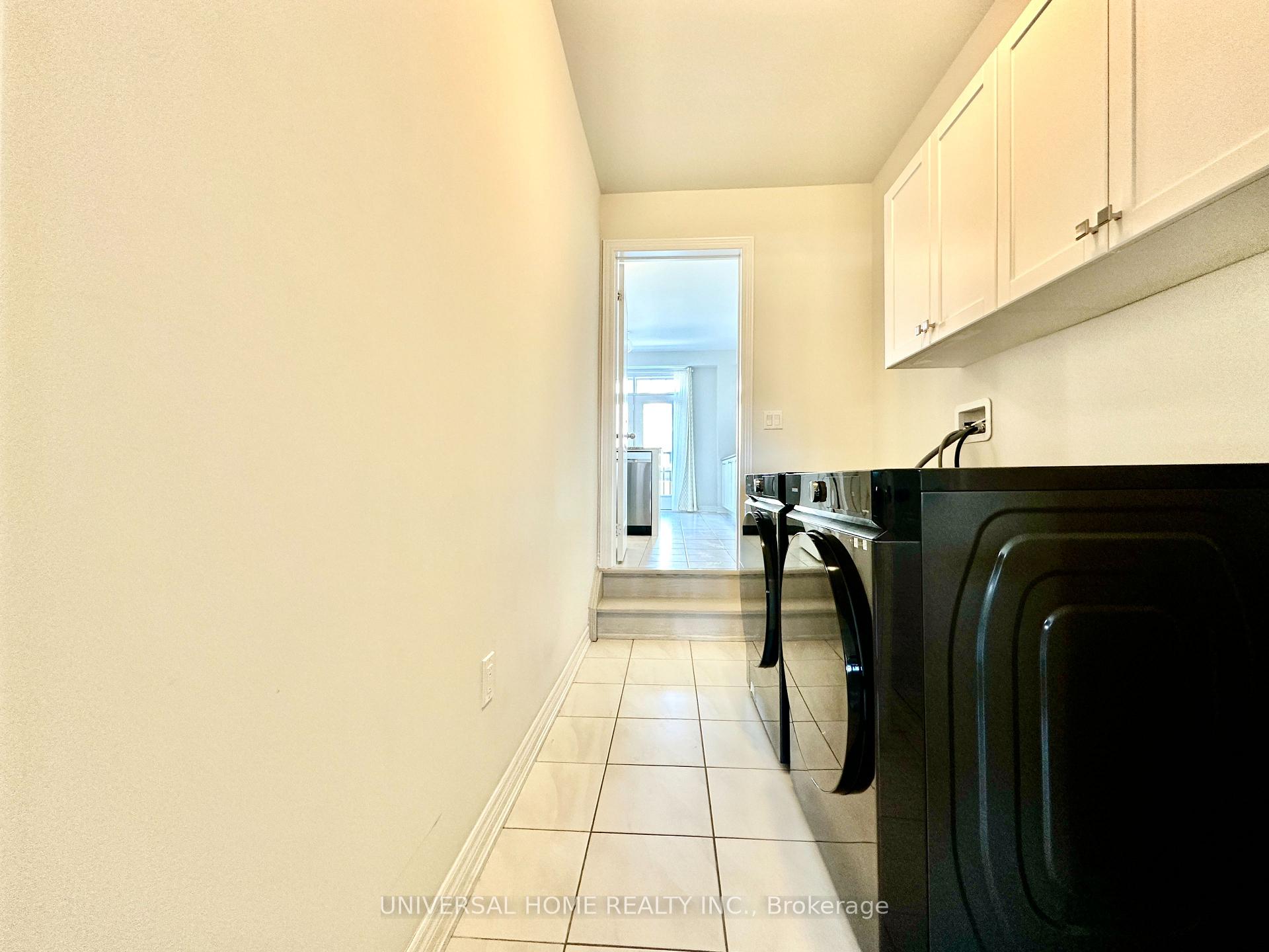 Photo 17 of 152 Mckean Drive, Whitchurch-Stouffville, Stouffville — HOMEH