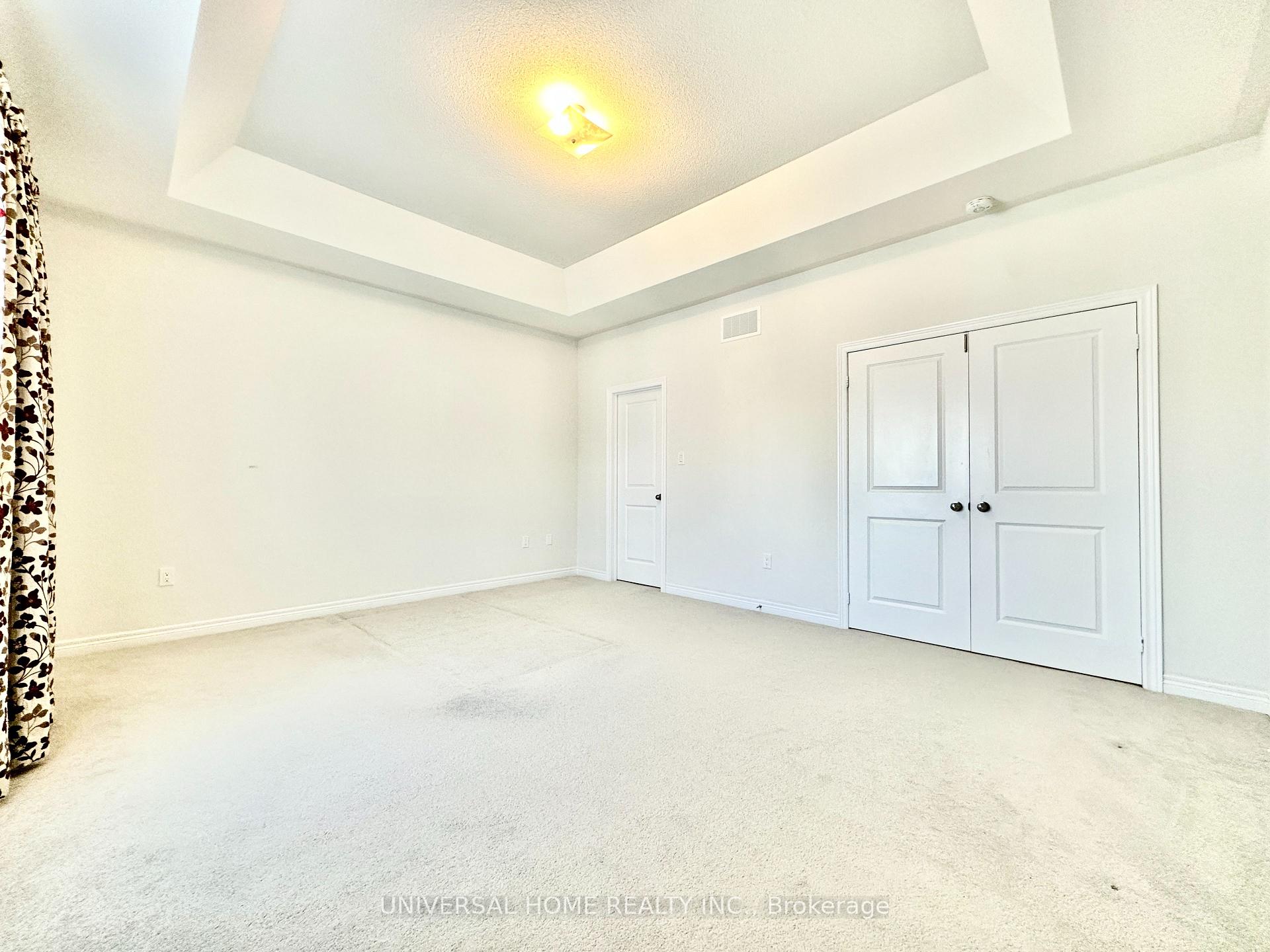 Photo 23 of 152 Mckean Drive, Whitchurch-Stouffville, Stouffville — HOMEH
