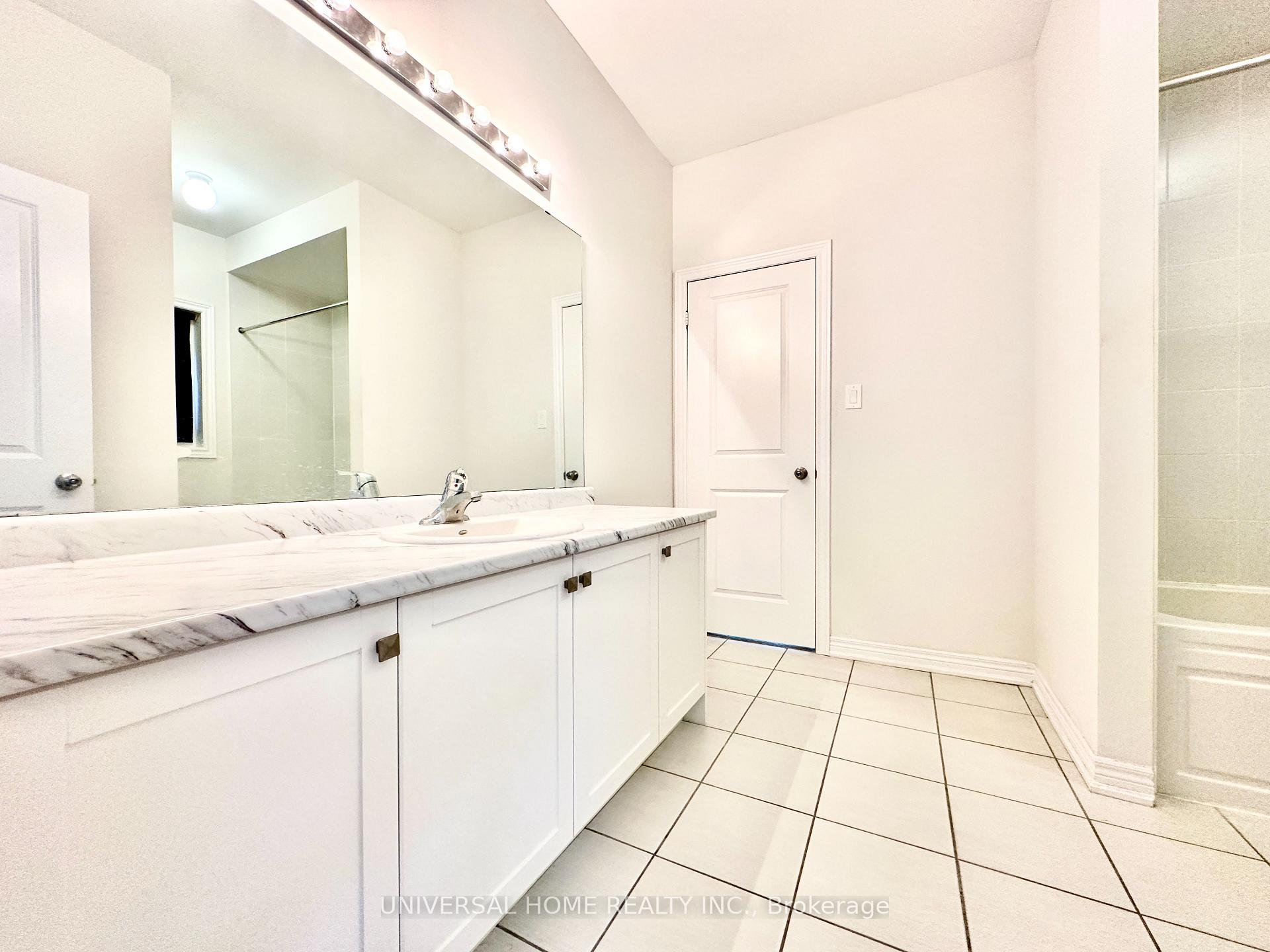Photo 30 of 152 Mckean Drive, Whitchurch-Stouffville, Stouffville — HOMEH