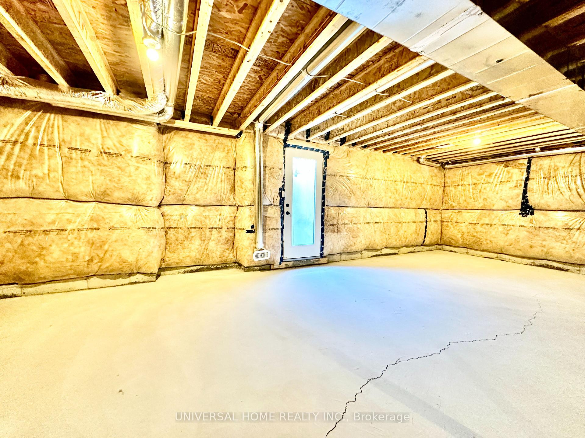 Photo 44 of 152 Mckean Drive, Whitchurch-Stouffville, Stouffville — HOMEH