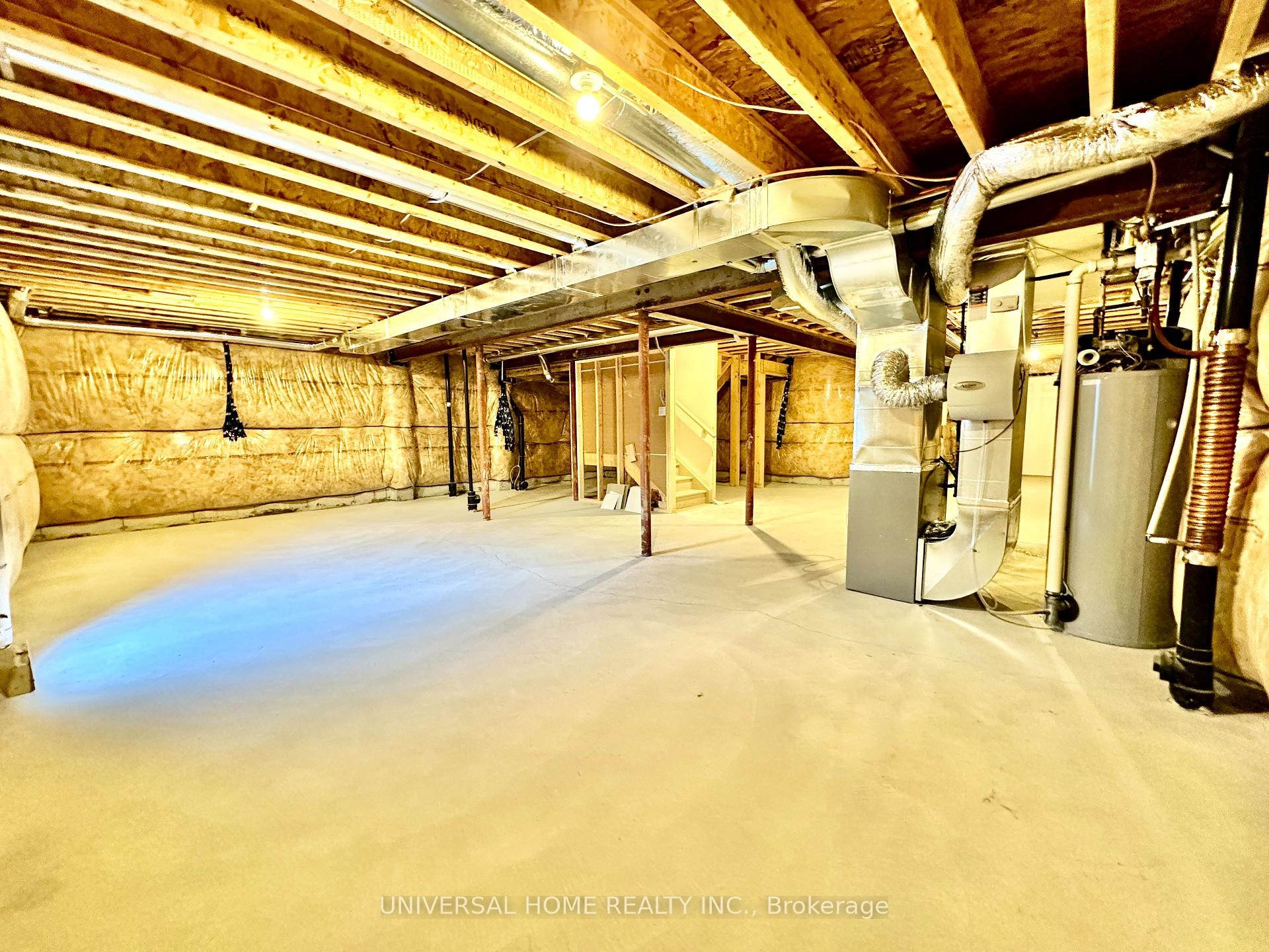 Photo 45 of 152 Mckean Drive, Whitchurch-Stouffville, Stouffville — HOMEH