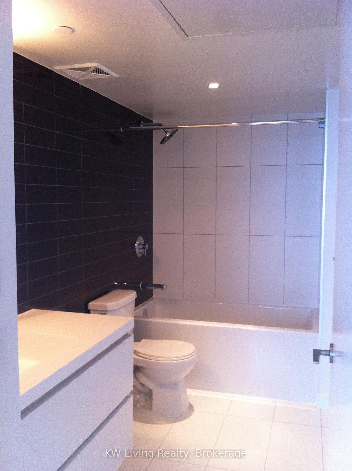 Photo 5 of Unit 2109, 75 Queens Wharf Road, Toronto, Waterfront Communities — HOMEH