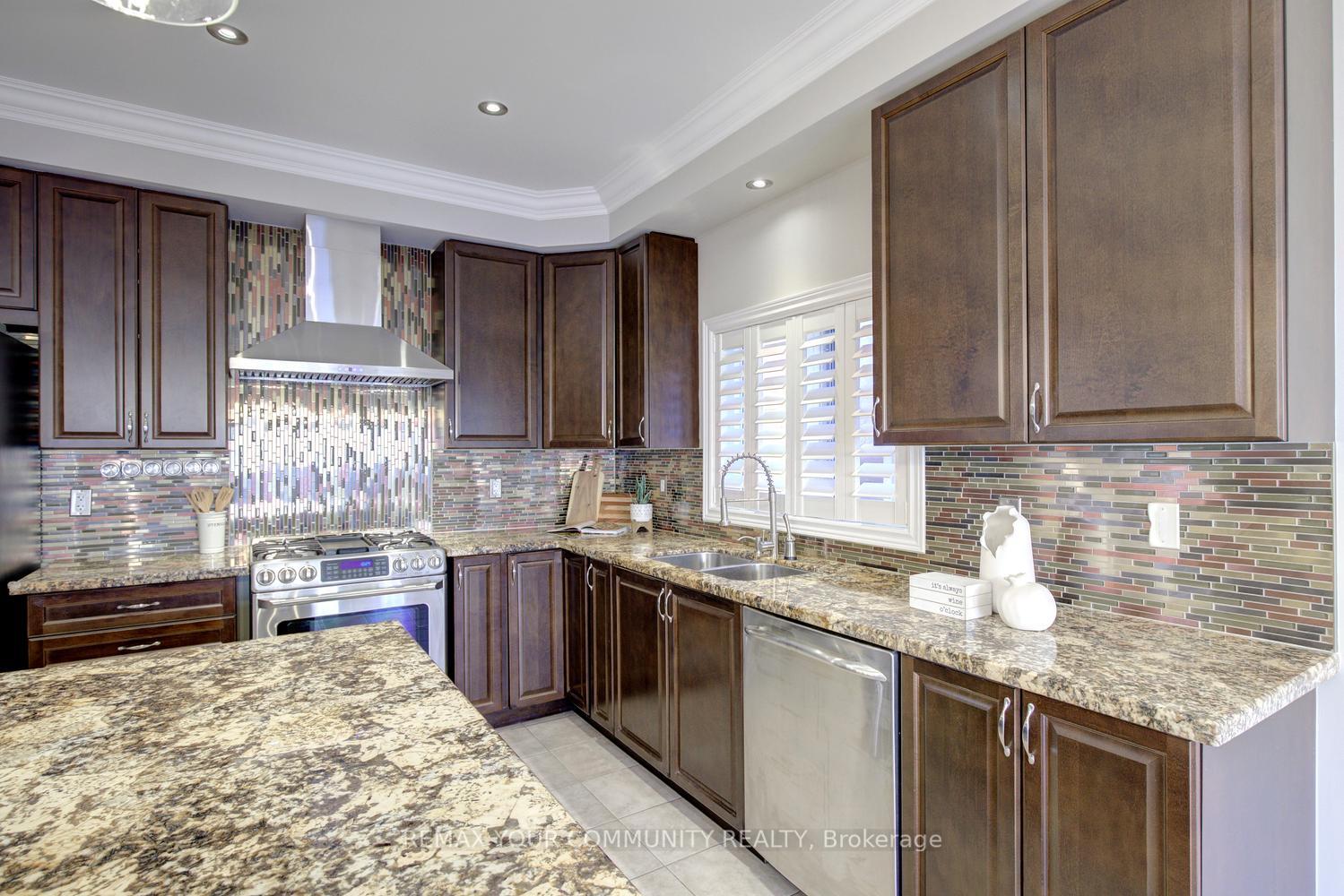 Photo 19 of 108 Golden Forest Road, Vaughan, Patterson — HOMEH