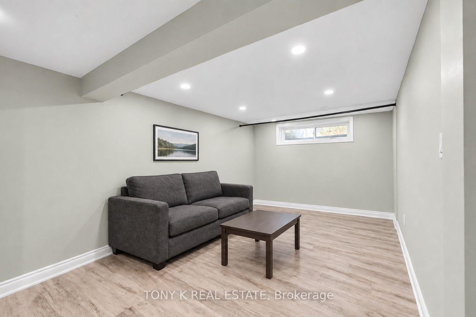 Photo 23 of 15 Langwith Court, Brampton, Brampton South — HOMEH