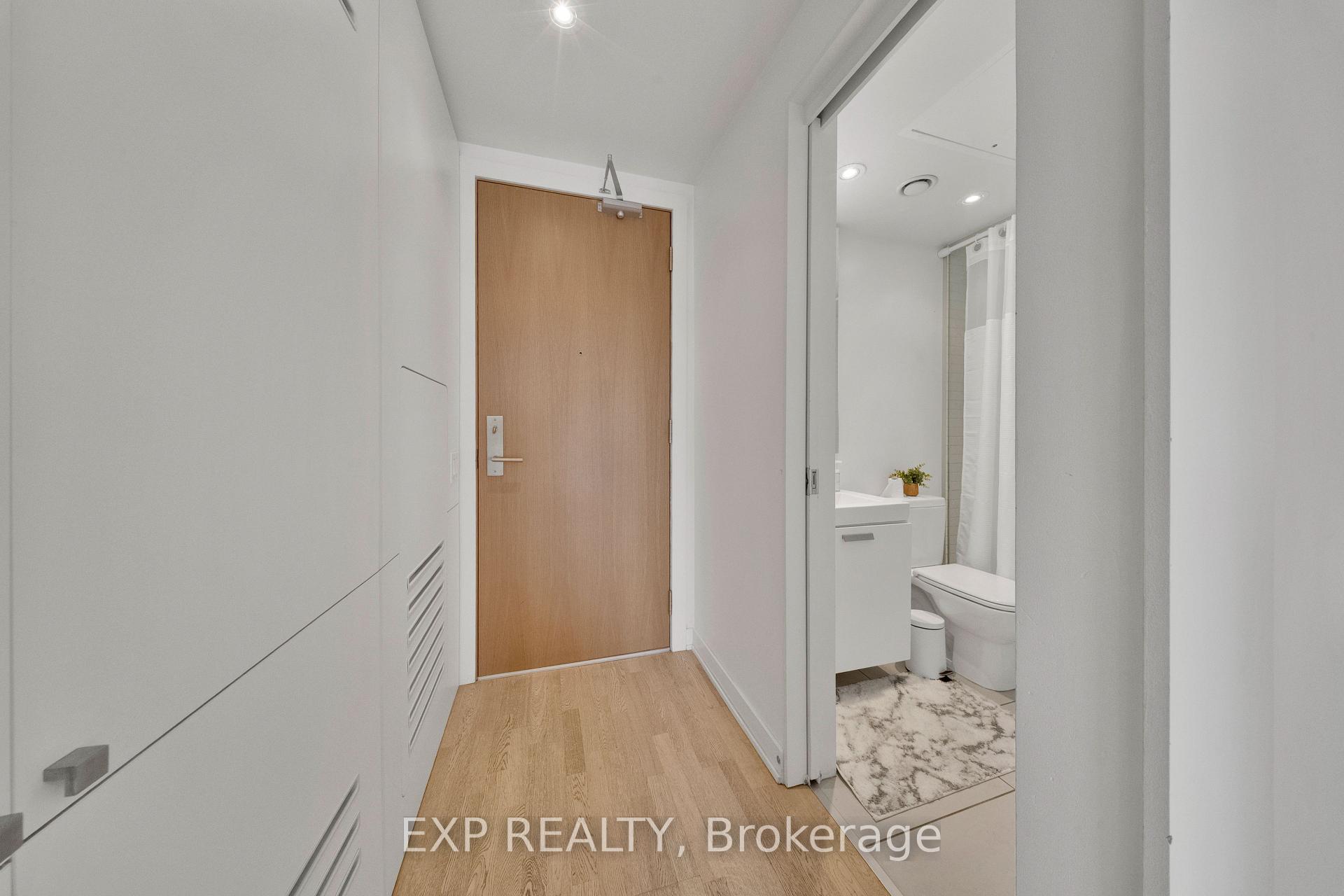Photo 2 of Unit 625, 629 King Street, Toronto, Waterfront Communities — HOMEH
