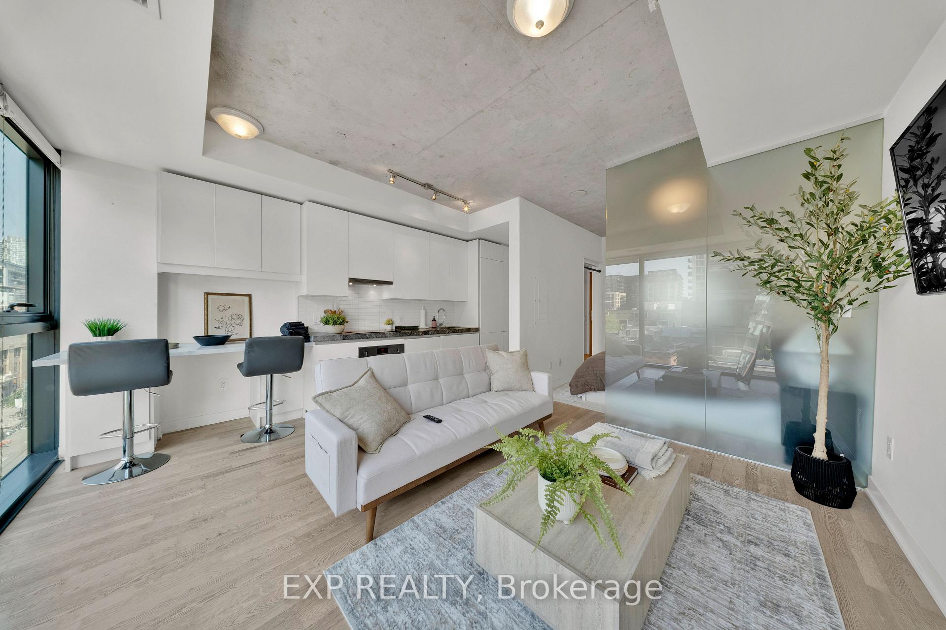 Photo 8 of Unit 625, 629 King Street, Toronto, Waterfront Communities — HOMEH