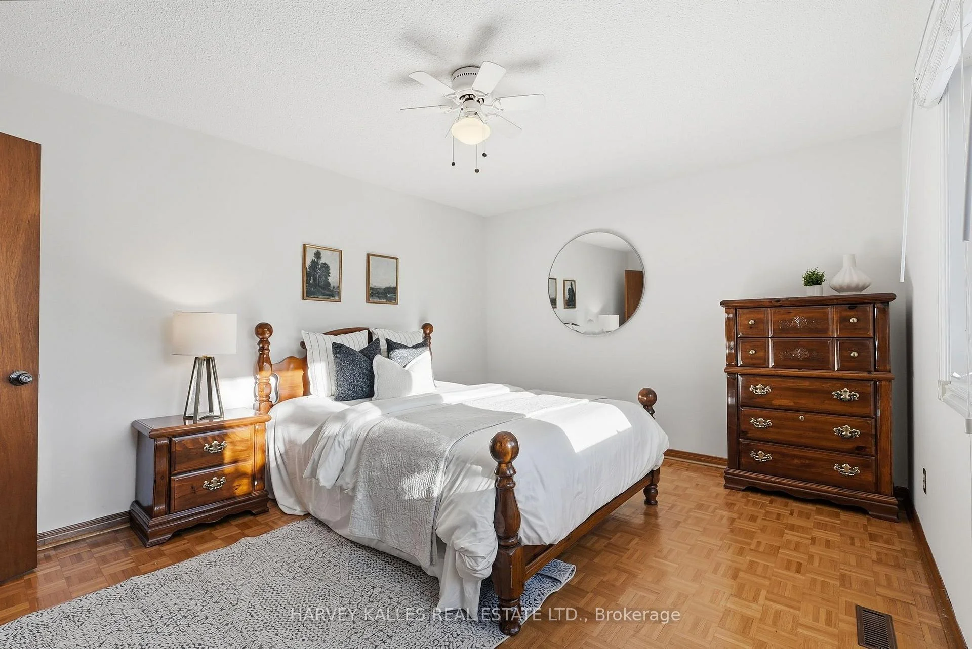 Photo 35 of 4222 Angeloni Drive, Mississauga, Rathwood — HOMEH