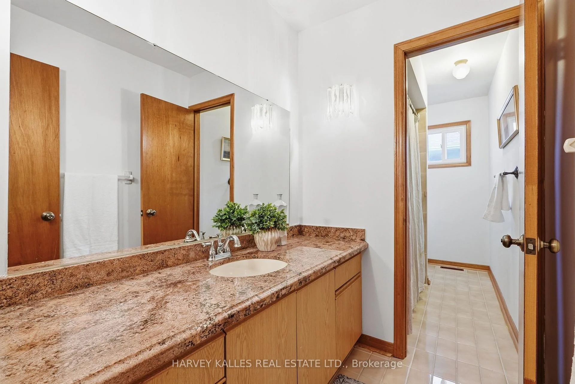 Photo 41 of 4222 Angeloni Drive, Mississauga, Rathwood — HOMEH