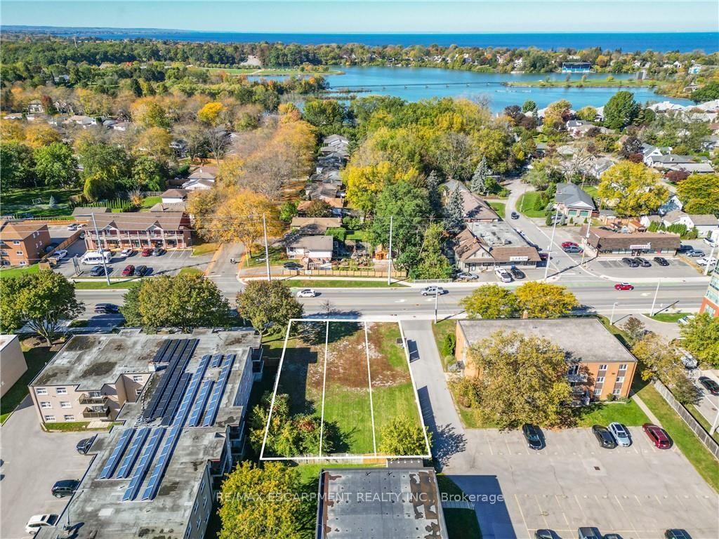 Photo 8 of Unit C, 574 Ontario Street, St. Catharines, Lakeport — HOMEH