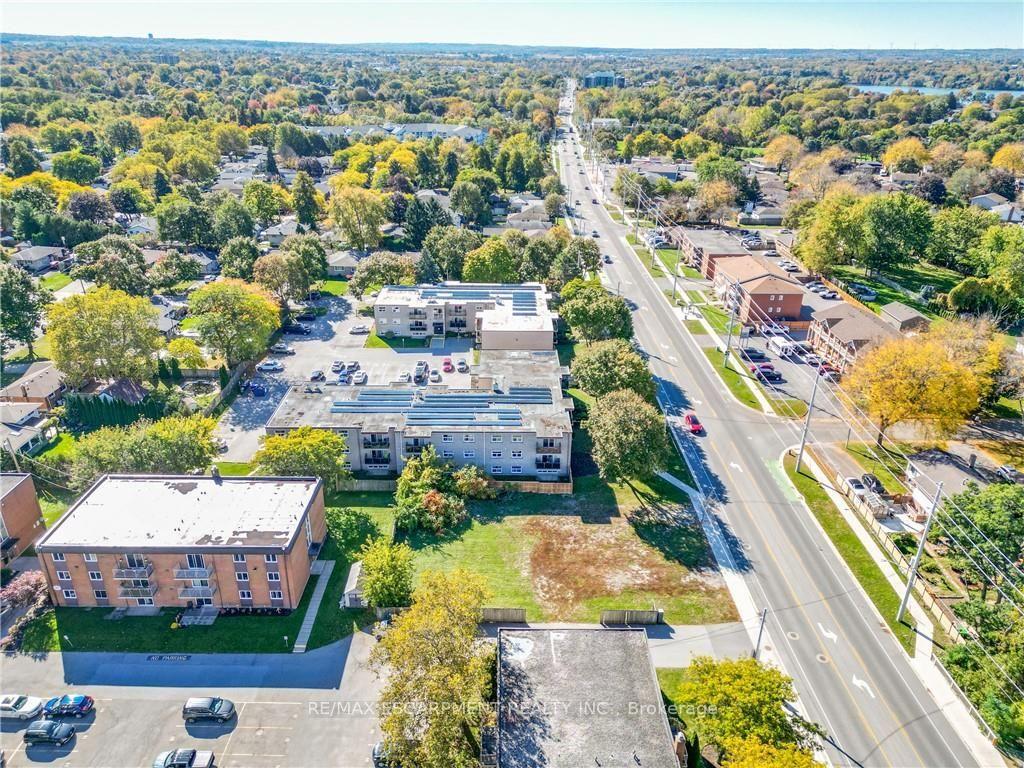 Photo 10 of Unit C, 574 Ontario Street, St. Catharines, Lakeport — HOMEH