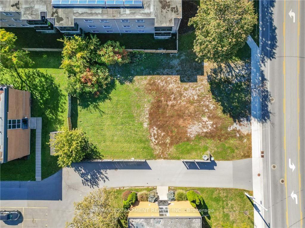 Photo 12 of Unit C, 574 Ontario Street, St. Catharines, Lakeport — HOMEH