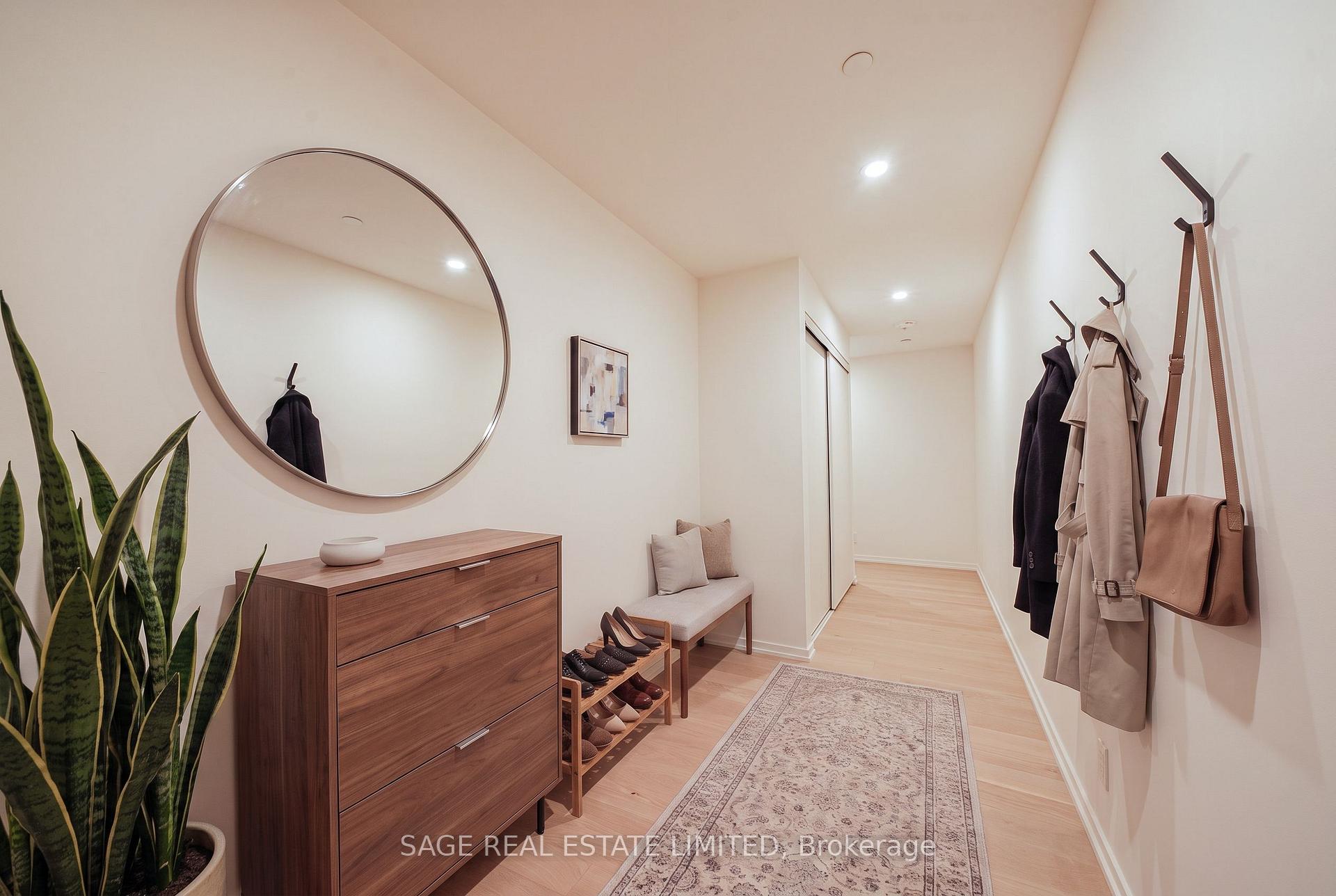 Photo 5 of Unit 511, 109 Erskine Avenue, Toronto, Mount Pleasant West — HOMEH