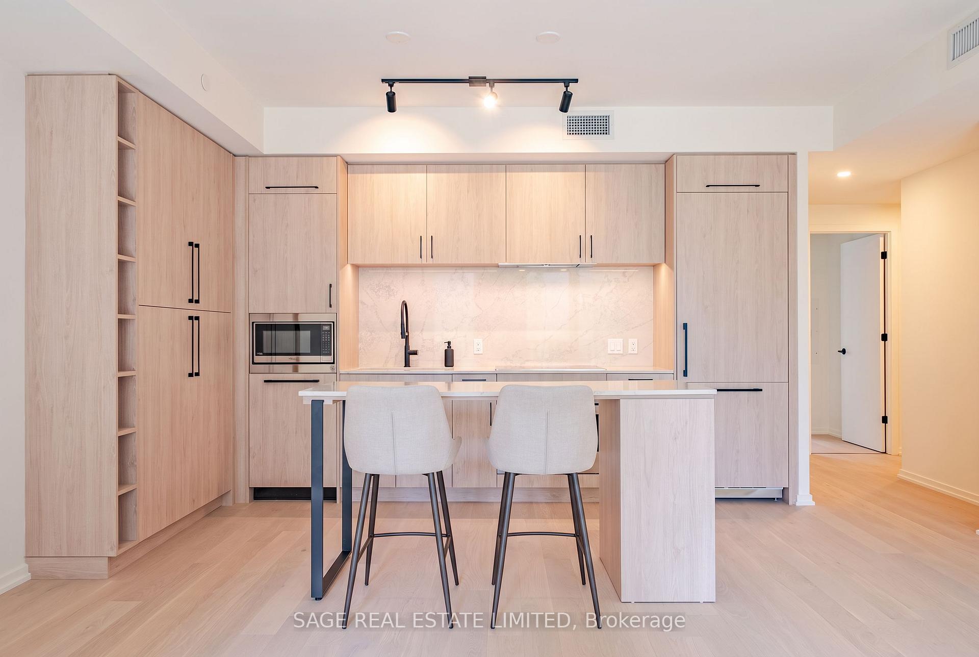 Photo 10 of Unit 511, 109 Erskine Avenue, Toronto, Mount Pleasant West — HOMEH