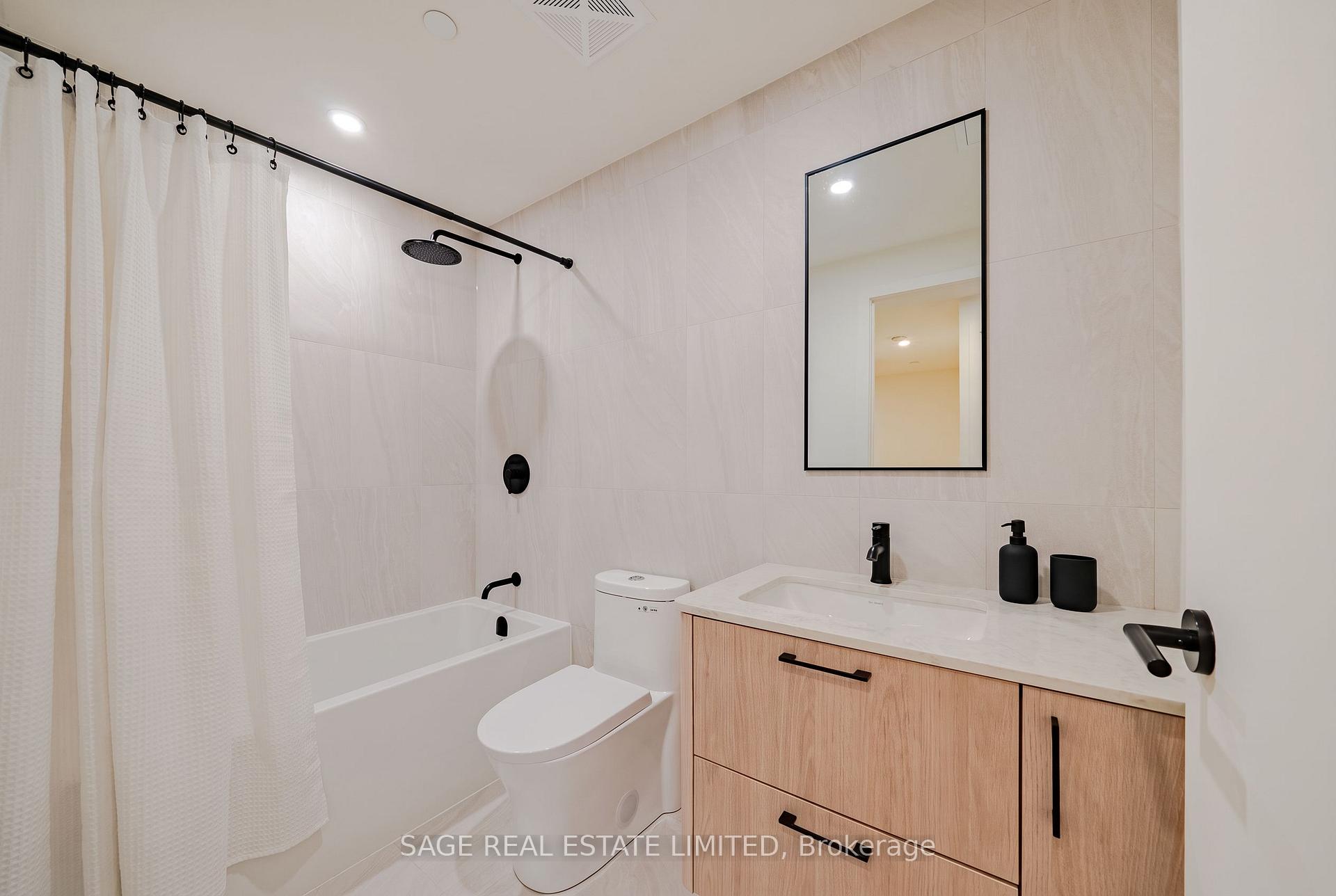 Photo 15 of Unit 511, 109 Erskine Avenue, Toronto, Mount Pleasant West — HOMEH