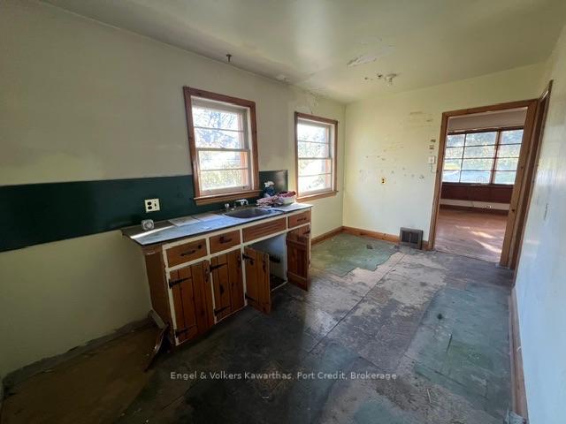 Photo 28 of 770 Curtis Road, Peterborough, Ashburnham Ward 4 — HOMEH
