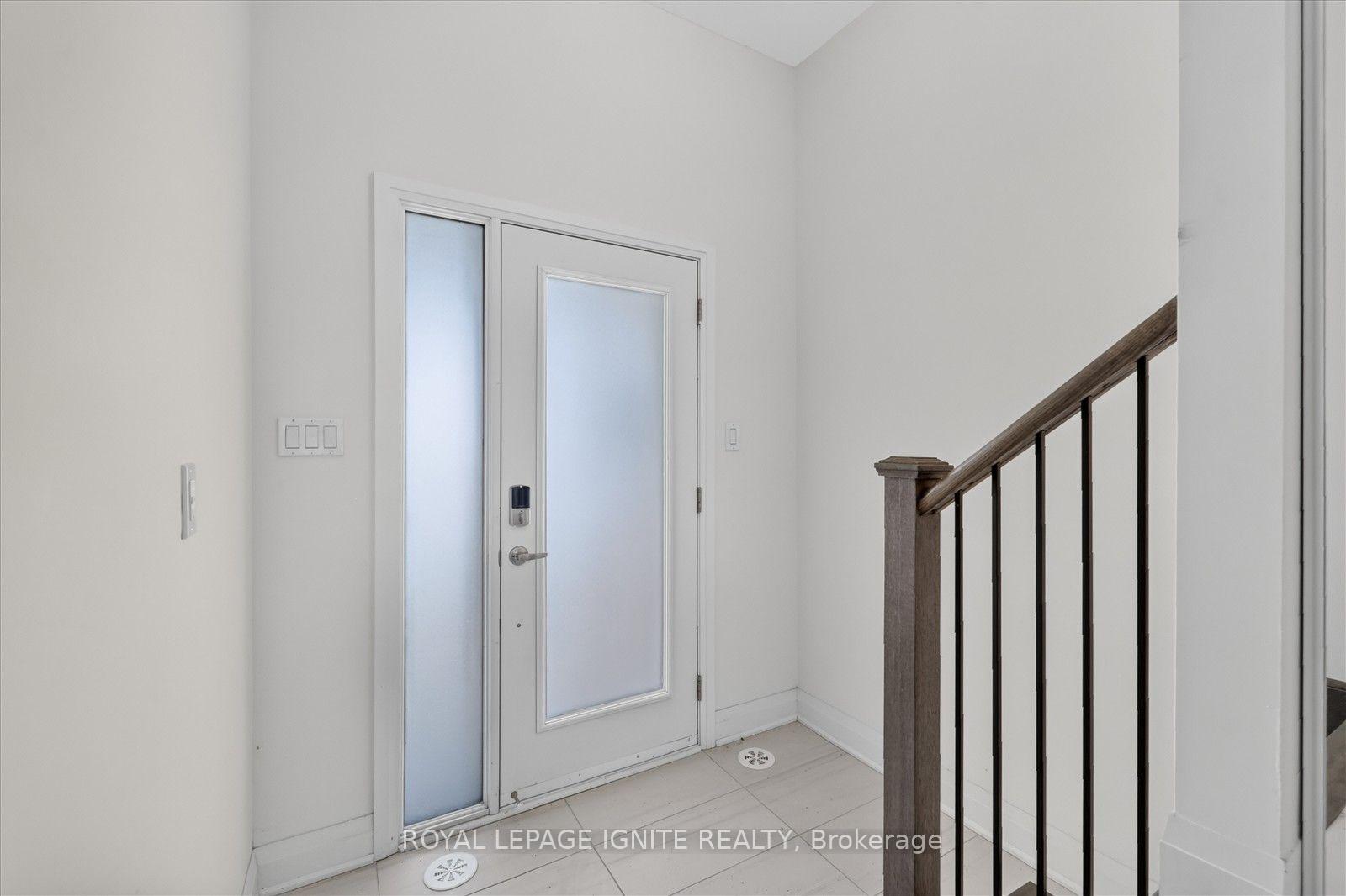 Photo 5 of 559 Port Darlington Road, Clarington, Bowmanville — HOMEH