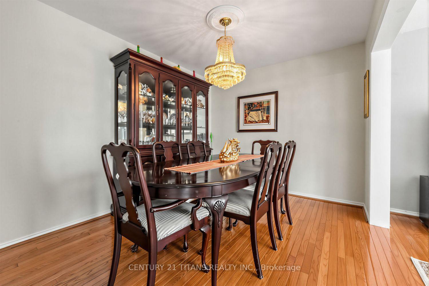 Photo 8 of 3489 Beau Rivage Crescent, Mississauga, Erin Mills — HOMEH