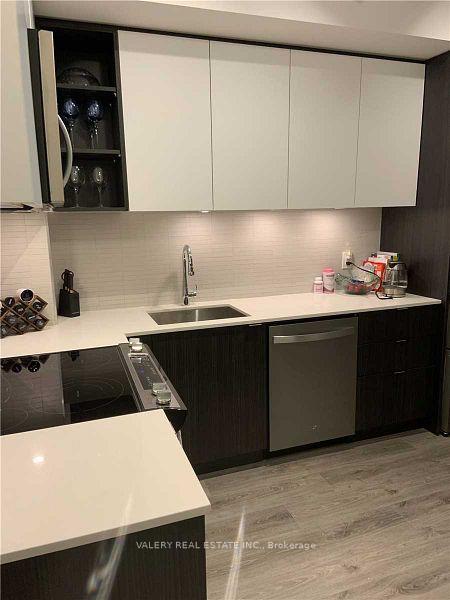 Photo 5 of Unit 1030, 100 Eagle Rock Way, Vaughan, Rural Vaughan — HOMEH