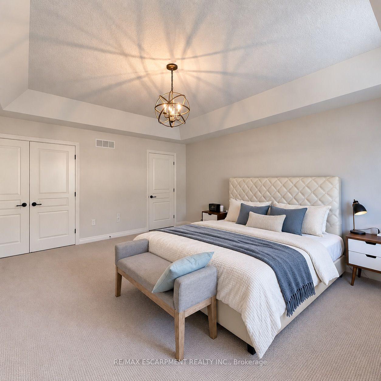 Photo 12 of 5321 Applegarth Drive, Burlington, Orchard — HOMEH