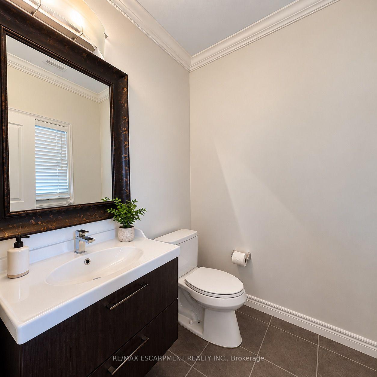 Photo 14 of 5321 Applegarth Drive, Burlington, Orchard — HOMEH