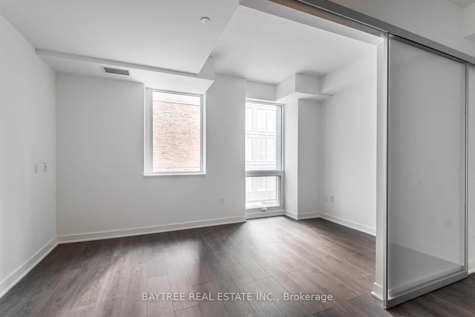Photo 6 of Unit 801, 115 Blue Jays Way, Toronto, Waterfront Communities — HOMEH