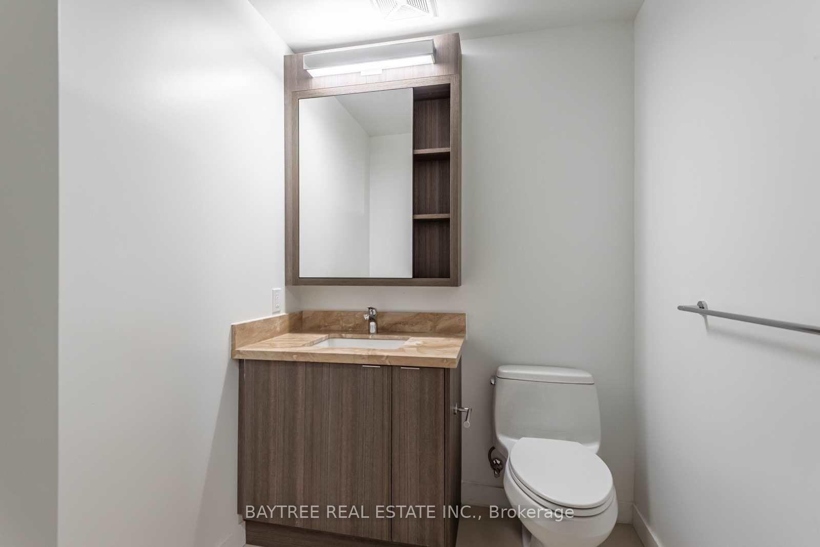 Photo 11 of Unit 801, 115 Blue Jays Way, Toronto, Waterfront Communities — HOMEH
