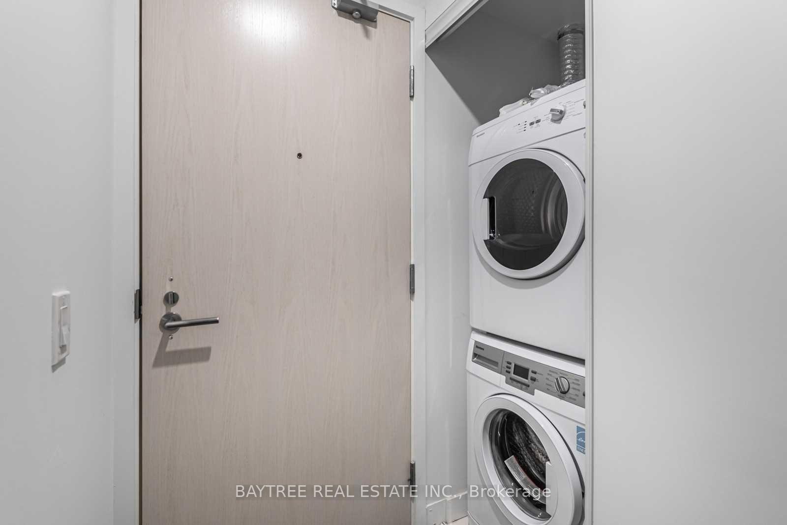 Photo 14 of Unit 801, 115 Blue Jays Way, Toronto, Waterfront Communities — HOMEH