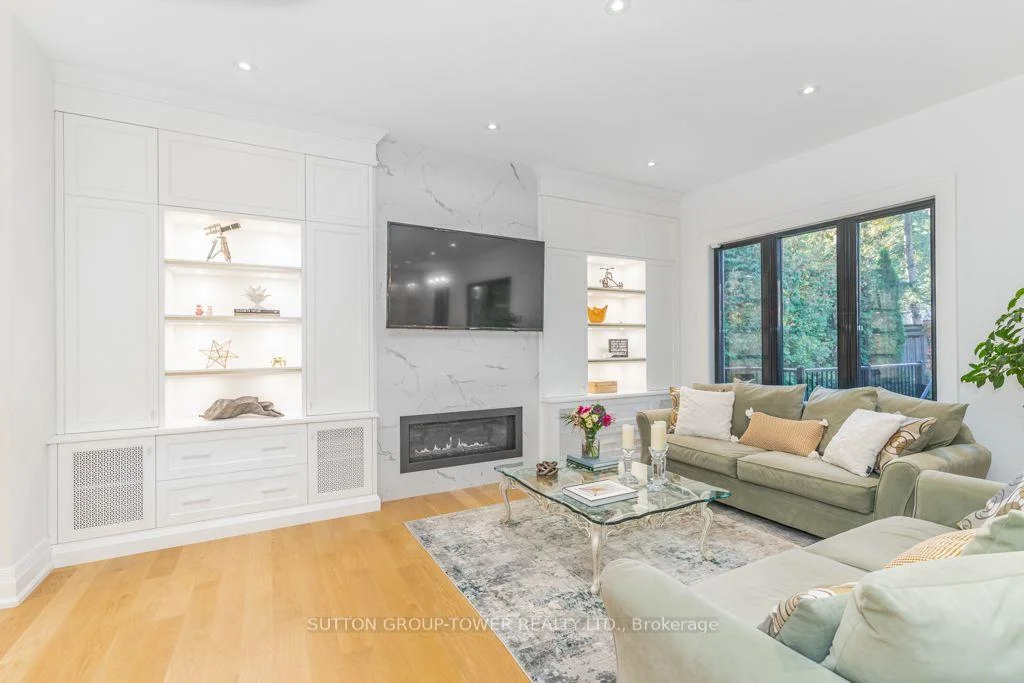 Photo 14 of 450 Bedford Road, Oakville, Ford — HOMEH