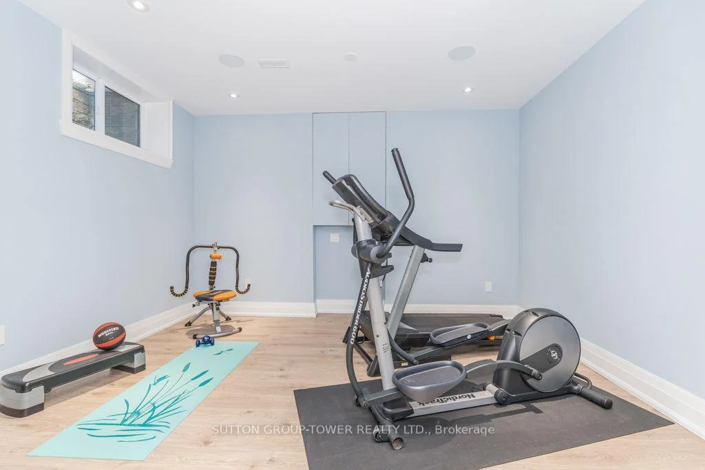 Photo 32 of 450 Bedford Road, Oakville, Ford — HOMEH