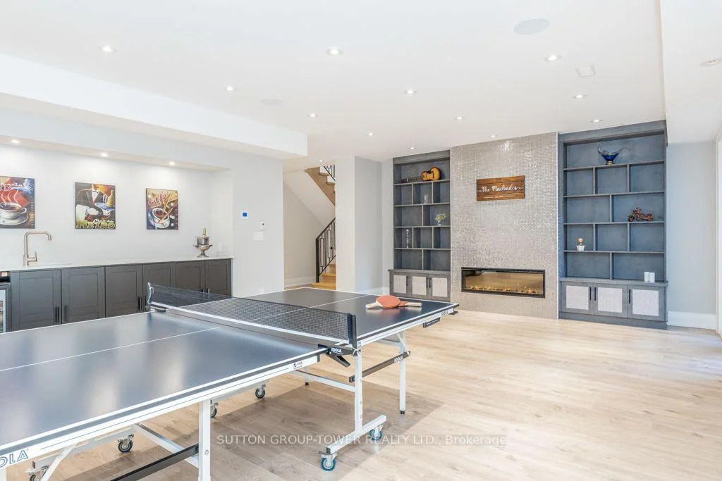 Photo 34 of 450 Bedford Road, Oakville, Ford — HOMEH