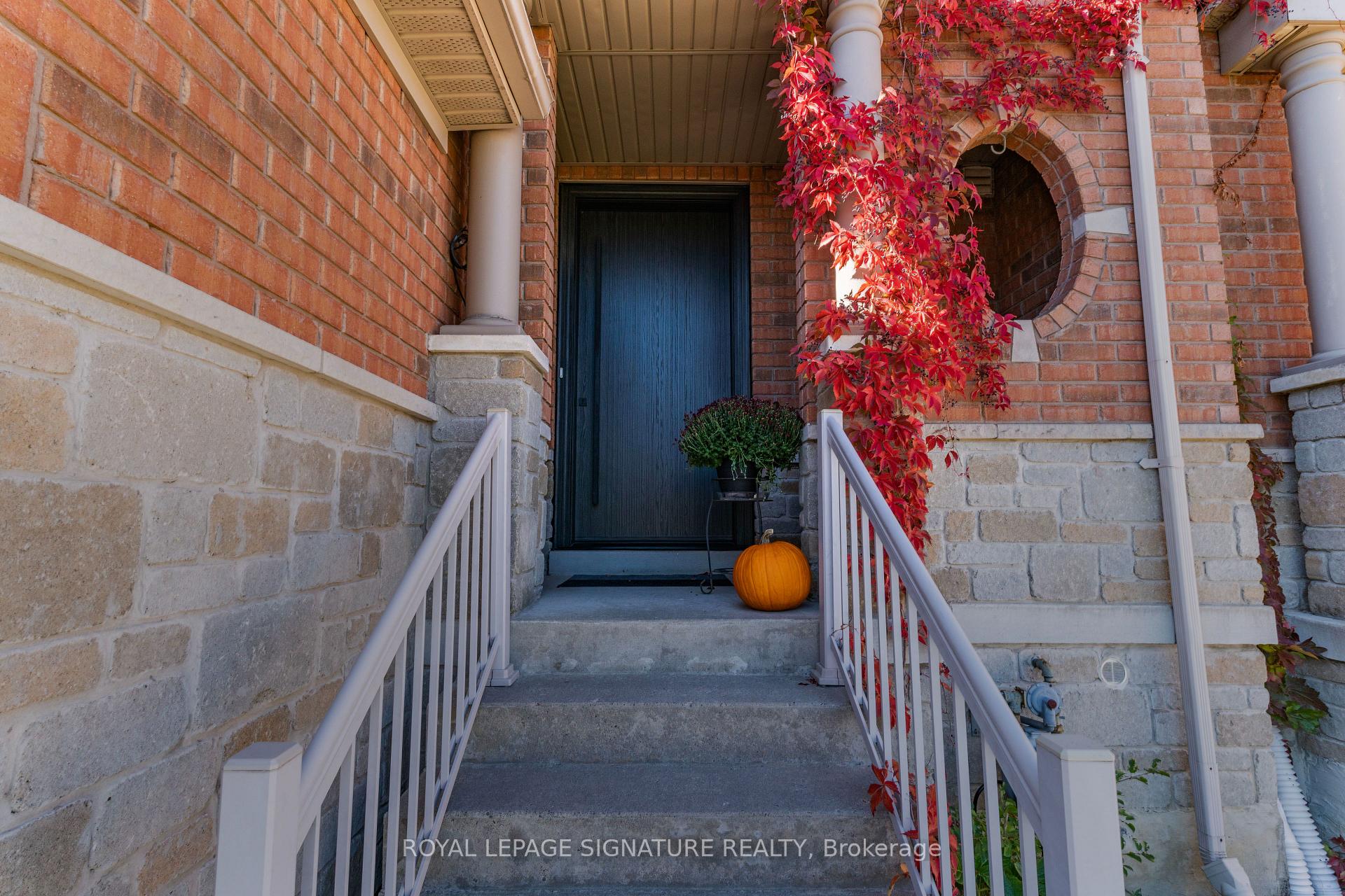 Photo 1 of 82 Loire Valley Avenue, Vaughan, Patterson — HOMEH