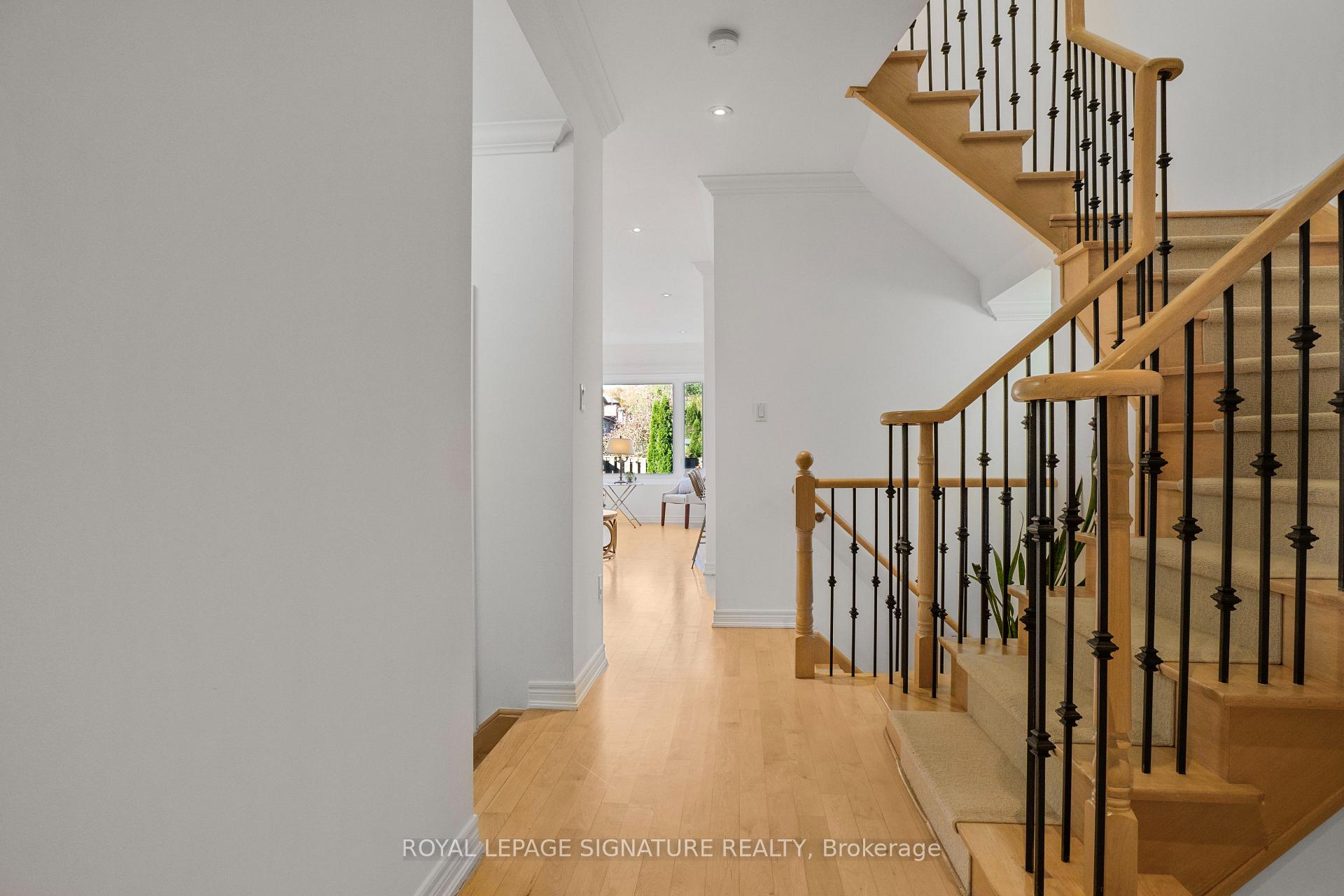 Photo 6 of 82 Loire Valley Avenue, Vaughan, Patterson — HOMEH