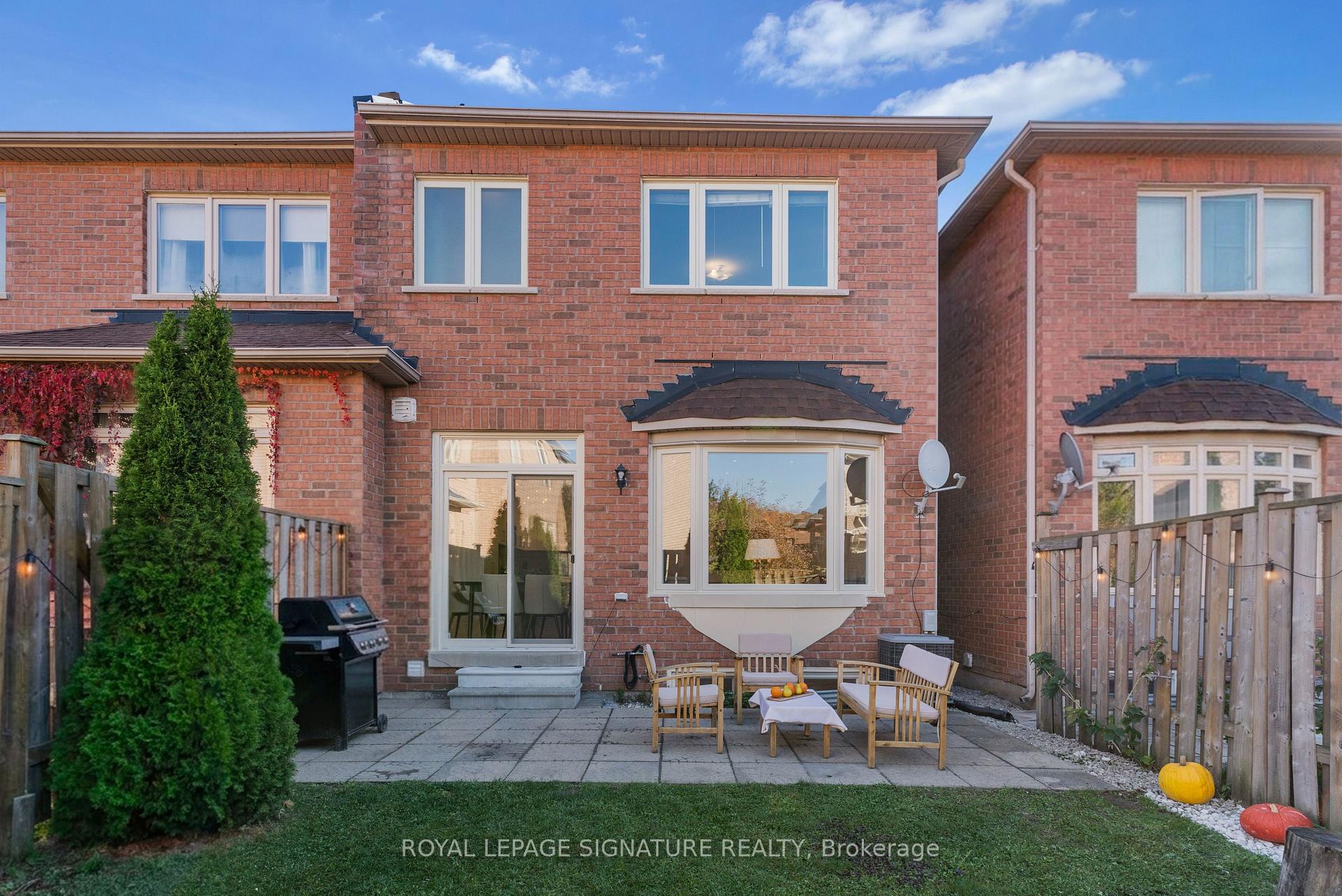 Photo 10 of 82 Loire Valley Avenue, Vaughan, Patterson — HOMEH