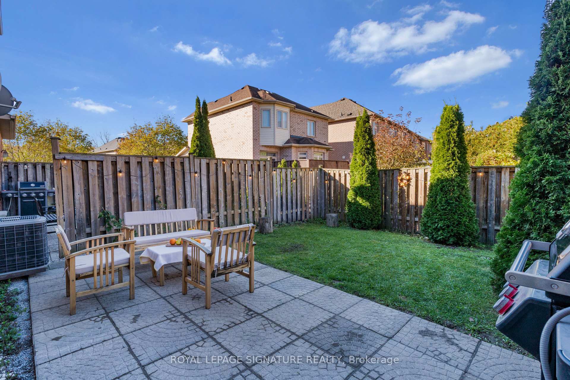 Photo 11 of 82 Loire Valley Avenue, Vaughan, Patterson — HOMEH