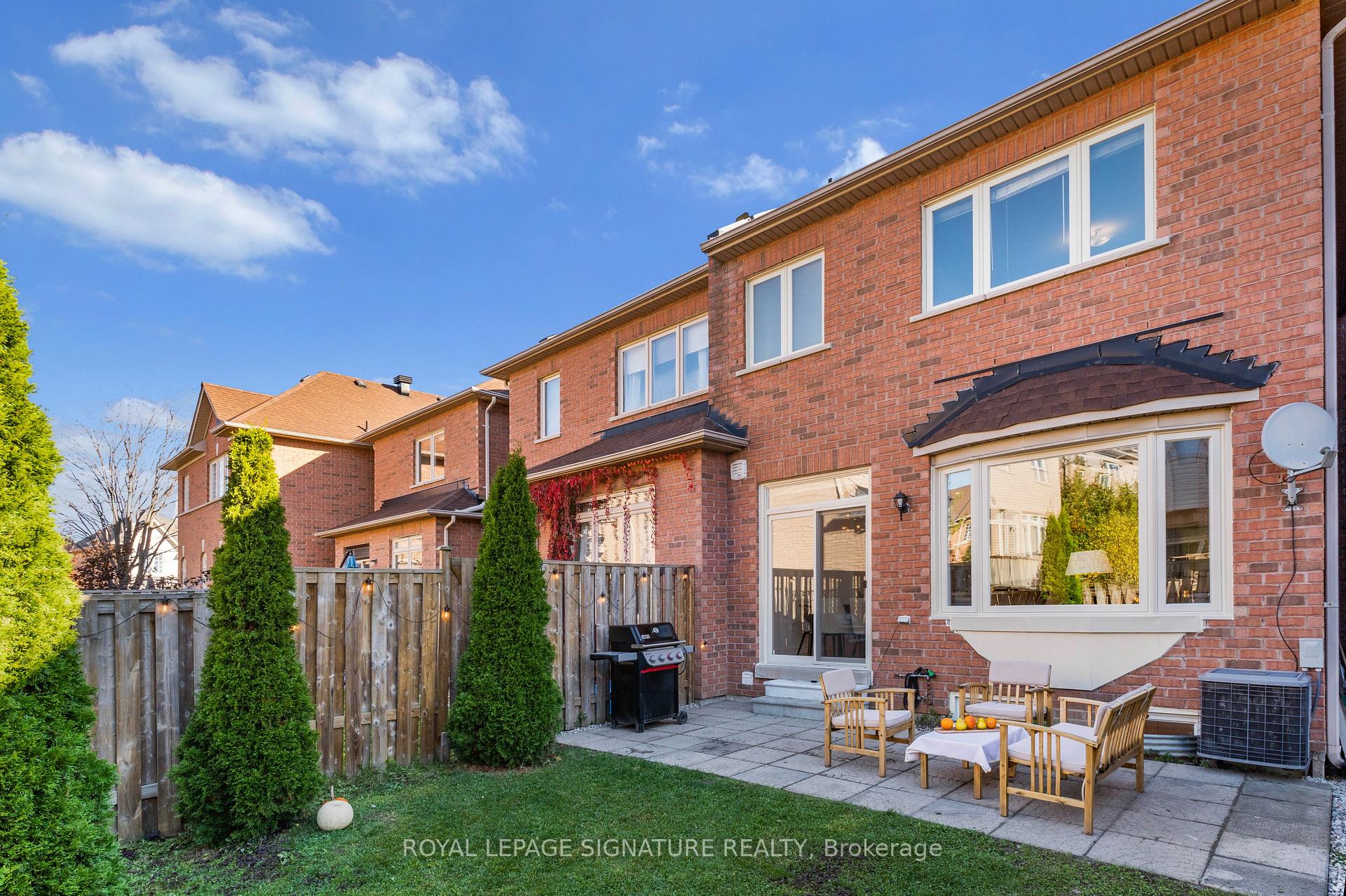 Photo 12 of 82 Loire Valley Avenue, Vaughan, Patterson — HOMEH