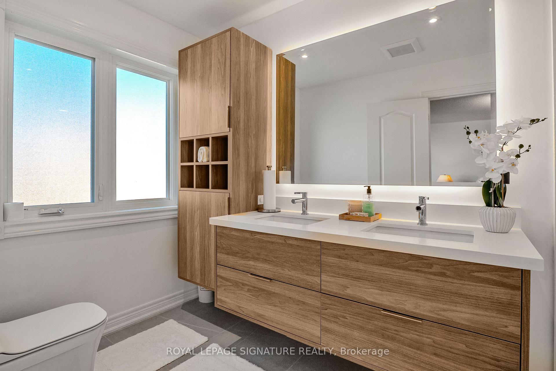 Photo 18 of 82 Loire Valley Avenue, Vaughan, Patterson — HOMEH
