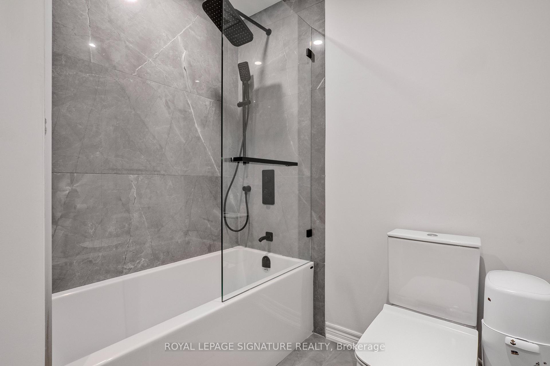 Photo 23 of 82 Loire Valley Avenue, Vaughan, Patterson — HOMEH