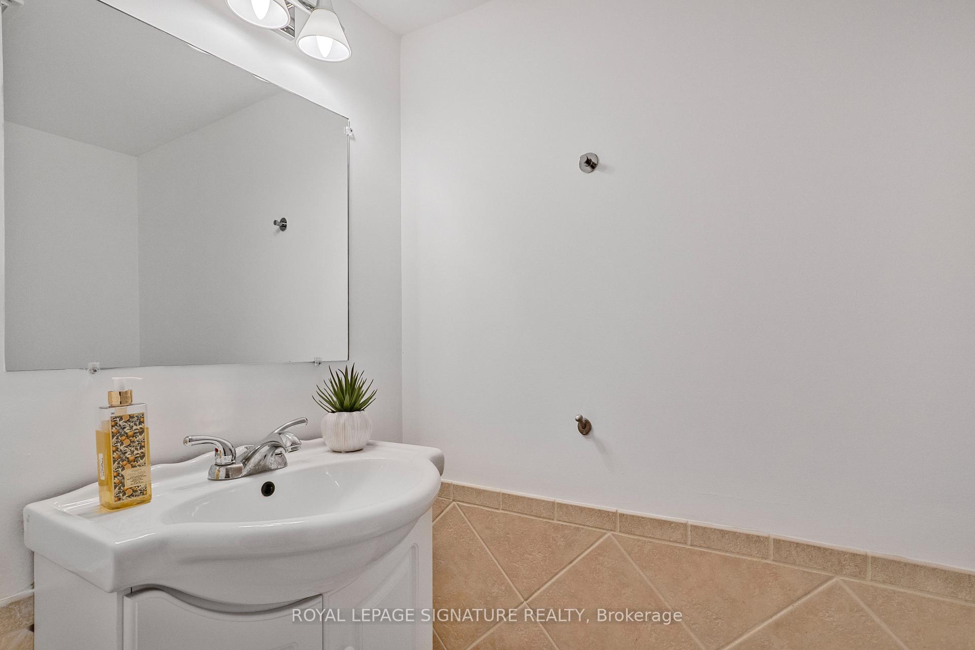 Photo 29 of 82 Loire Valley Avenue, Vaughan, Patterson — HOMEH